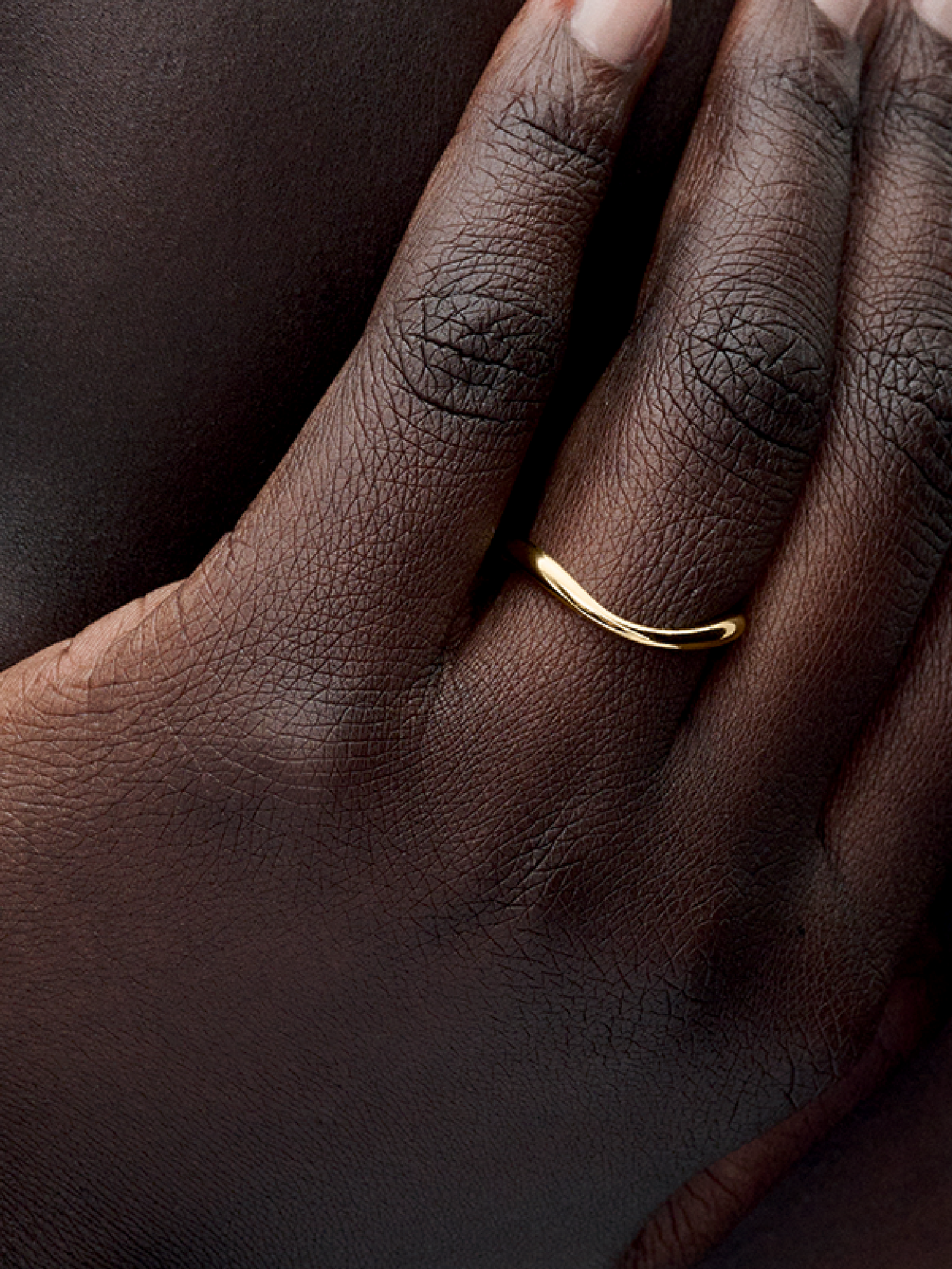 Женское кольцо Pandora Organically Shaped Band, Gold plated, цвет: Позолоченный — фото 3
