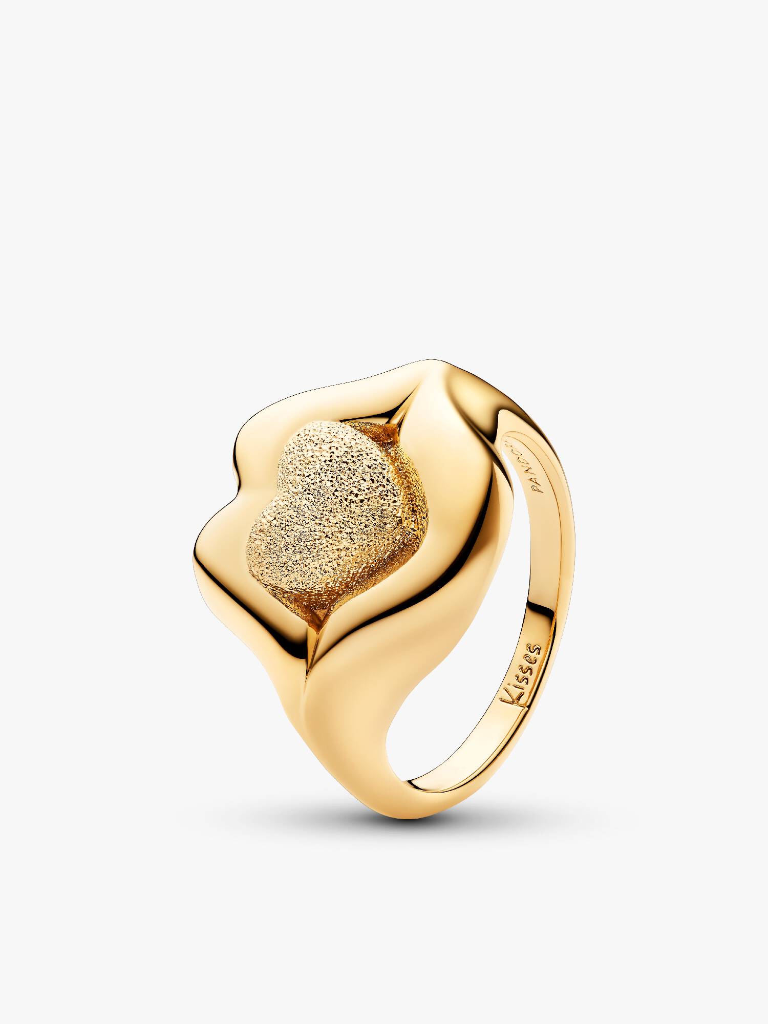 Pat McGrath The Lips of Love Statement Ring