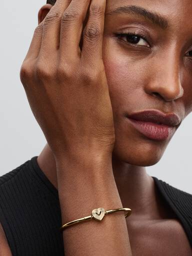 FINAL SALE - Radiating Heart Clasp Bangle