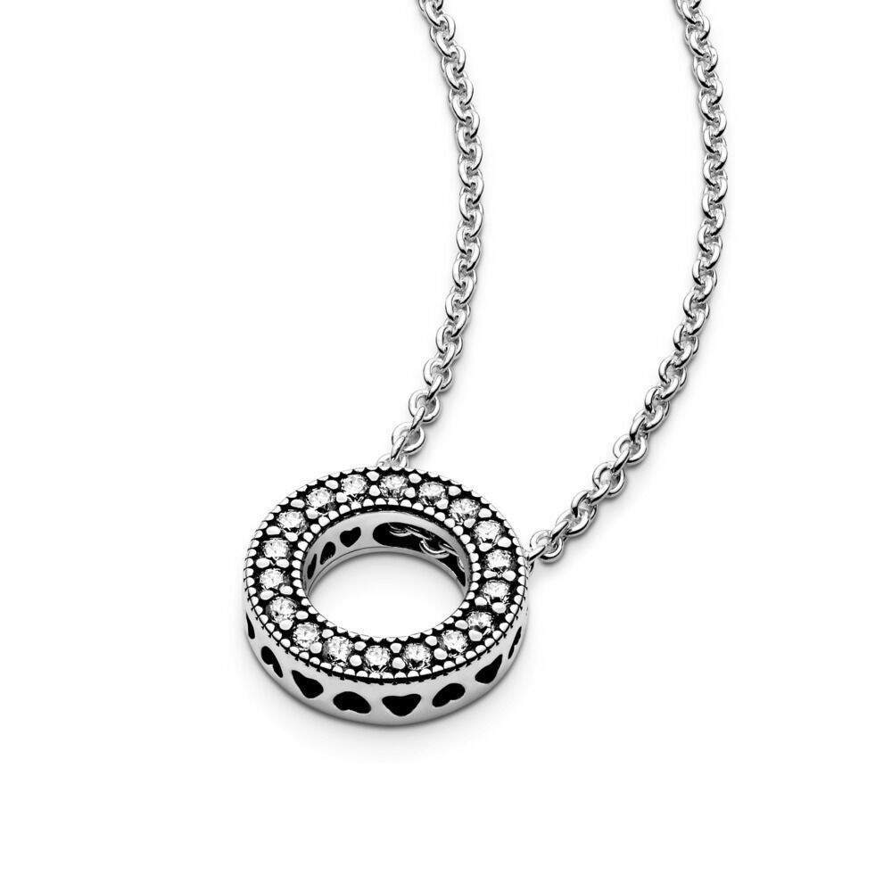 Pandora Logo Pavé Circle Collier Necklace | Sterling silver
