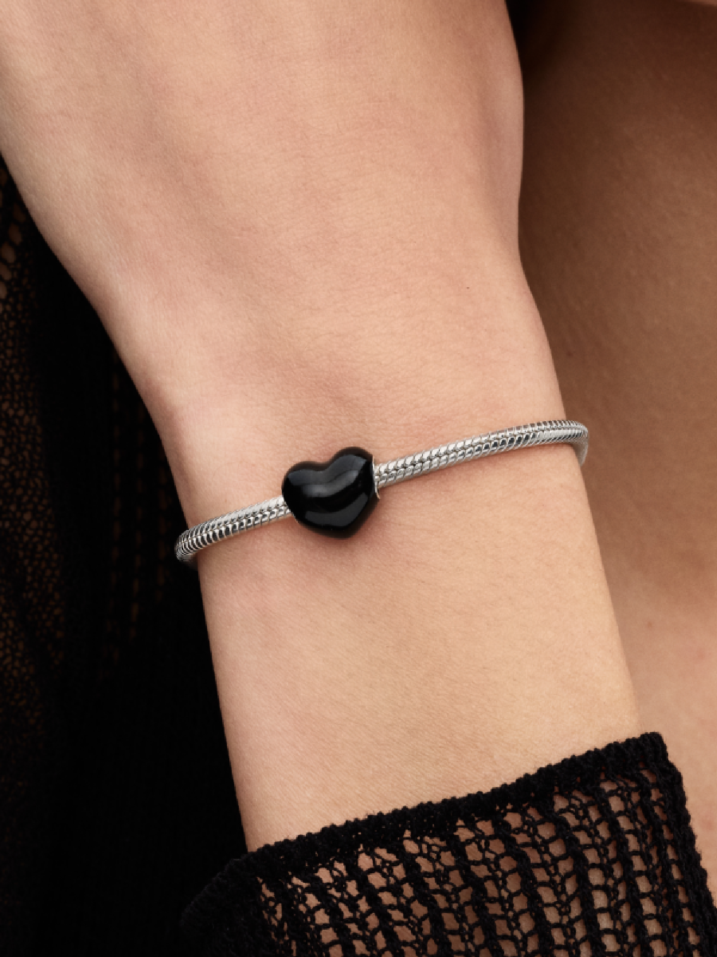 Женский шарм Pandora Black Heart Charm, цвет: Серебро — фото 3
