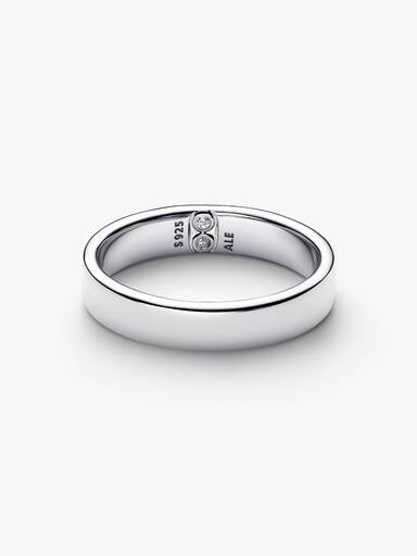 Engravable Classic Band Ring