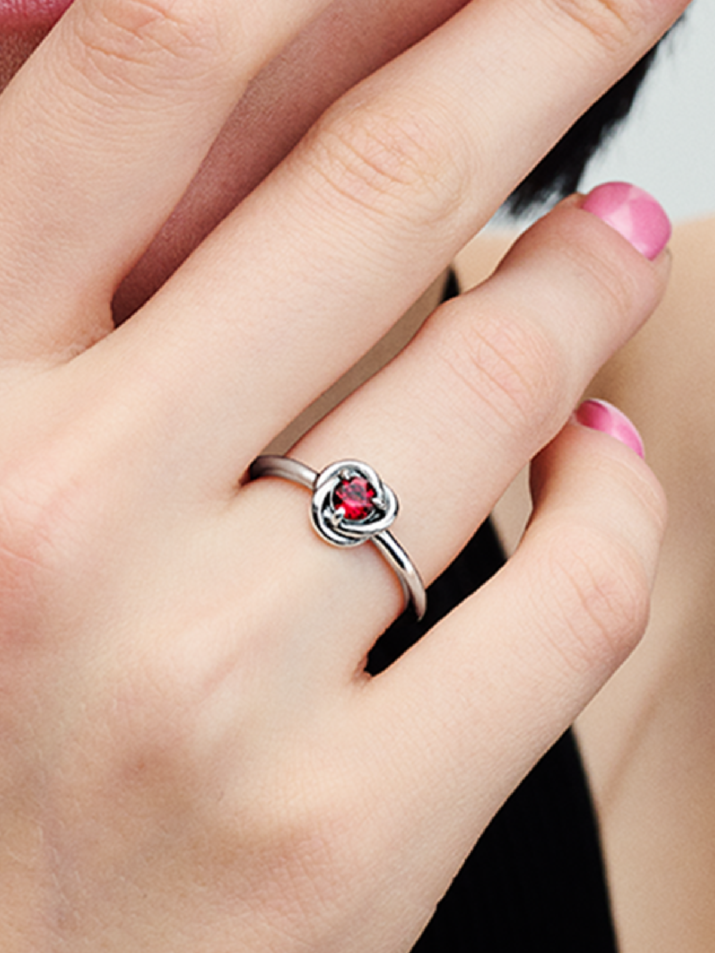 Женское кольцо Pandora July Birthstone Eternity Circle, цвет: Серебро — фото 3