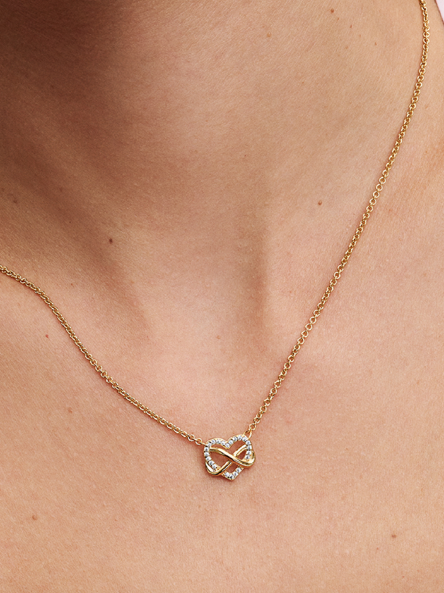 Женское колье Pandora Sparkling Infinity Heart Collier, Gold plated, цвет: Позолоченный — фото 3