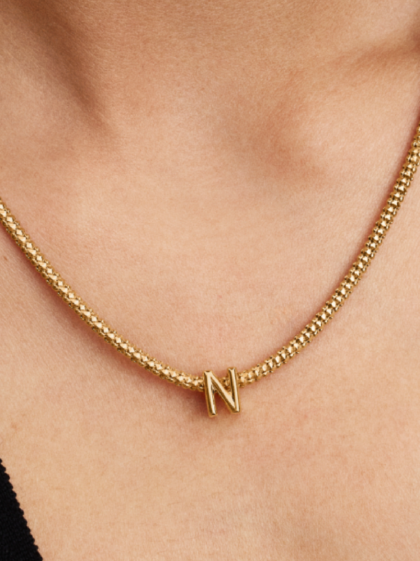 Женский шарм Pandora Letter N Alphabet Charm, Gold plated, цвет: Позолоченный — фото 3