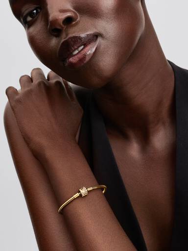 FINAL SALE - Sparkling Barrel Clasp Bangle