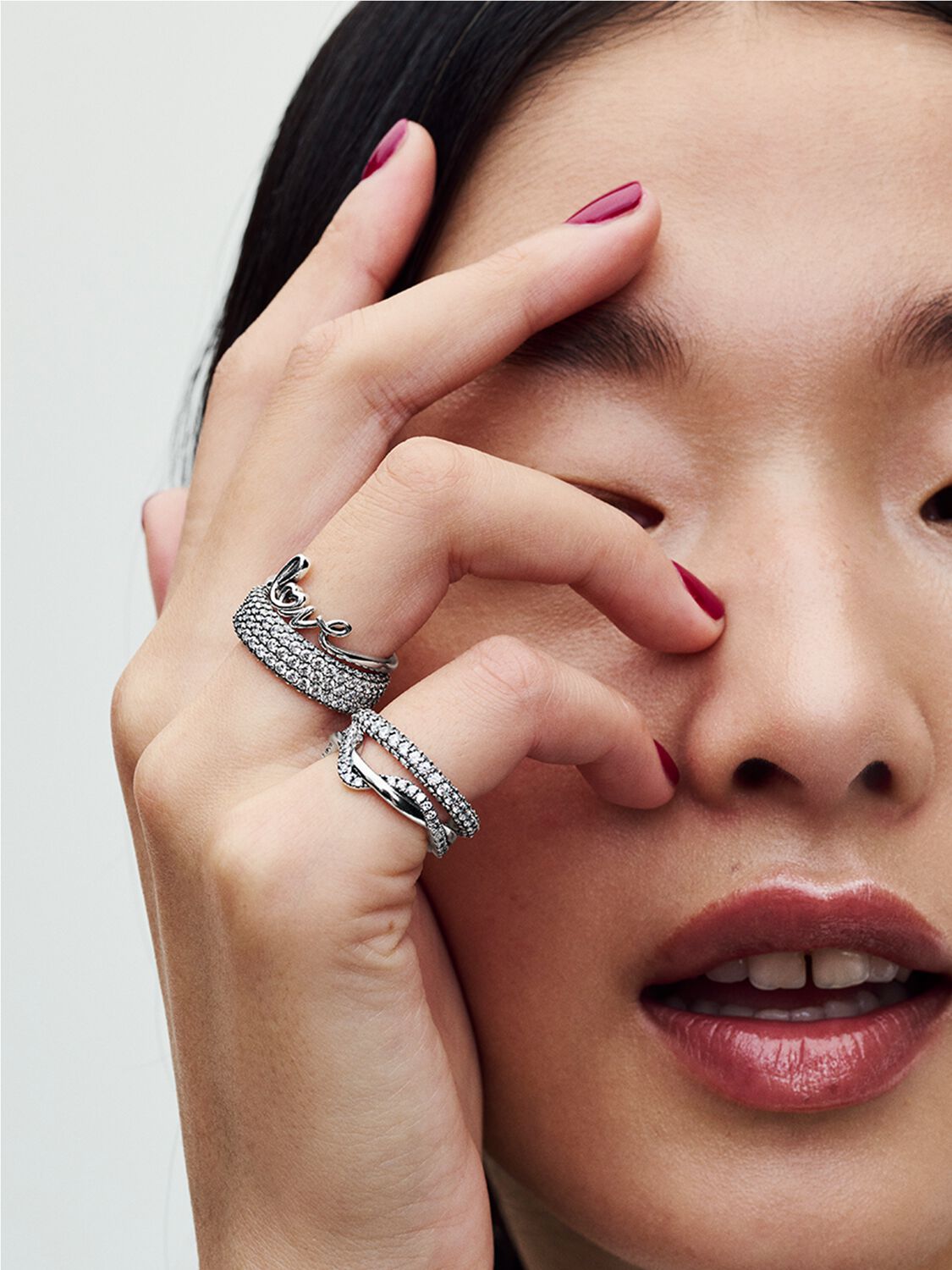 192539c01 Sparkling Intertwined Wave Ring | Sterling silver | Pandora US