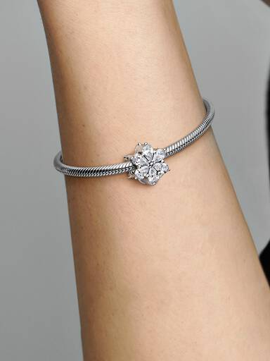 Sparkling Herbarium Cluster Charm