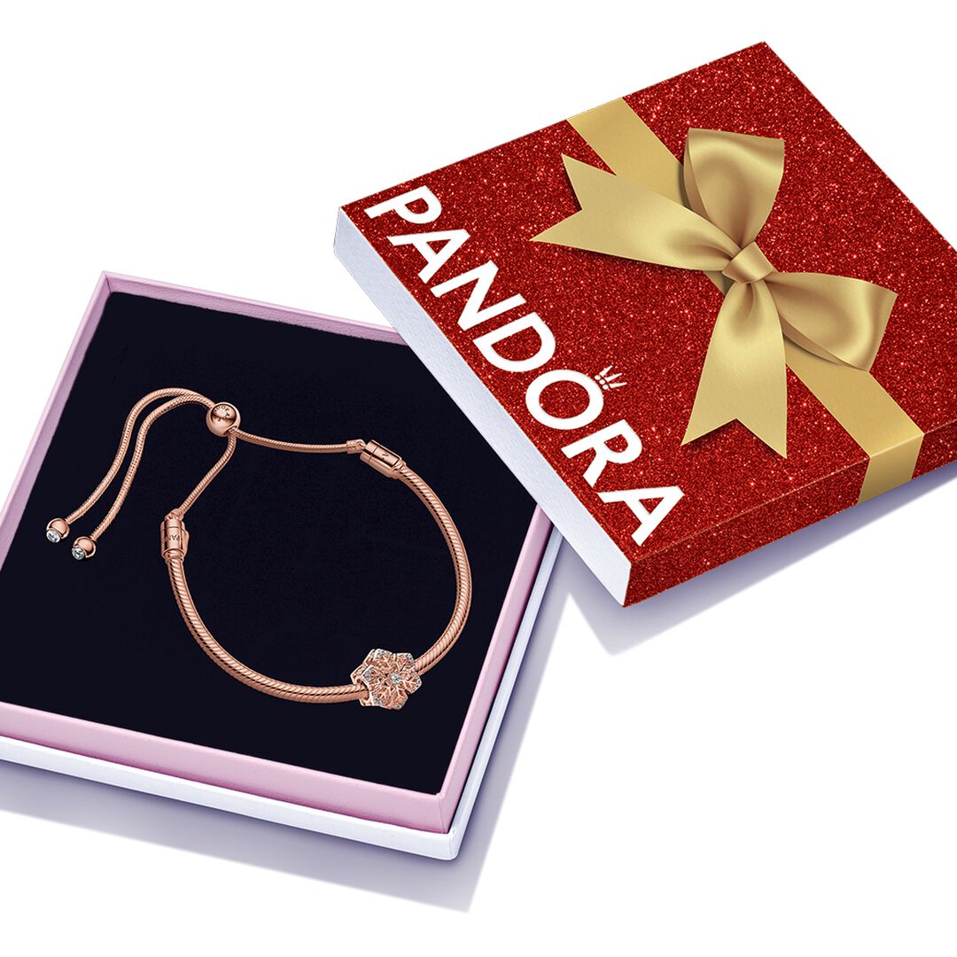 Festive Snowflake Bracelet Gift Set