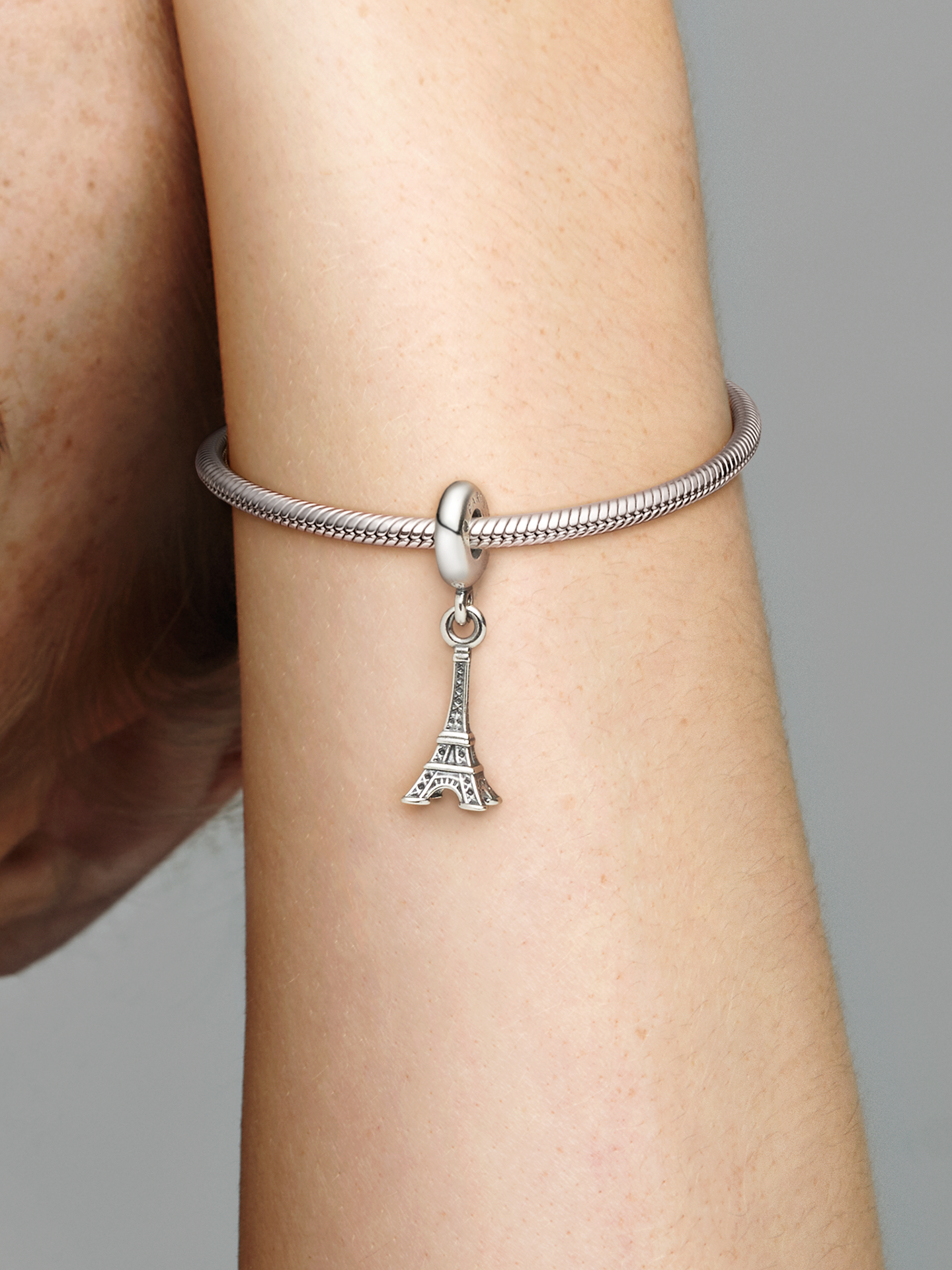 Женский шарм Pandora Paris Eiffel Tower Dangle Charm, цвет: Серебро — фото 3