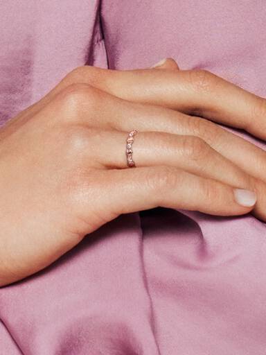FINAL SALE - Sparkling Seashell Band Ring