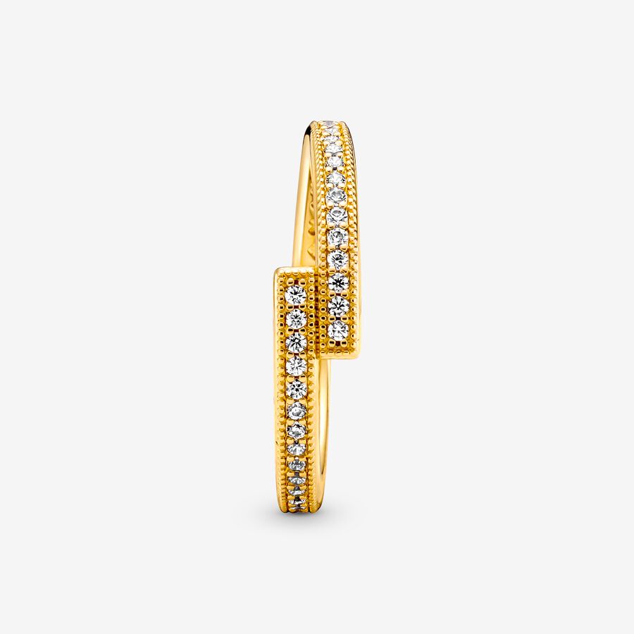 Sparkling Overlapping Ring | Gold plated | Pandora US