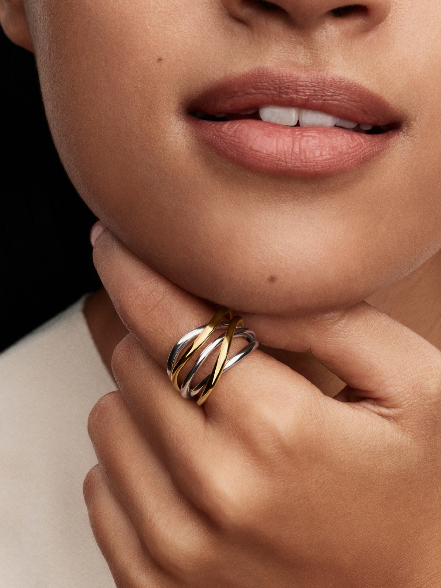 Женское кольцо Pandora Two-Tone Entwined Band, цвет: Двухцветный — фото 3