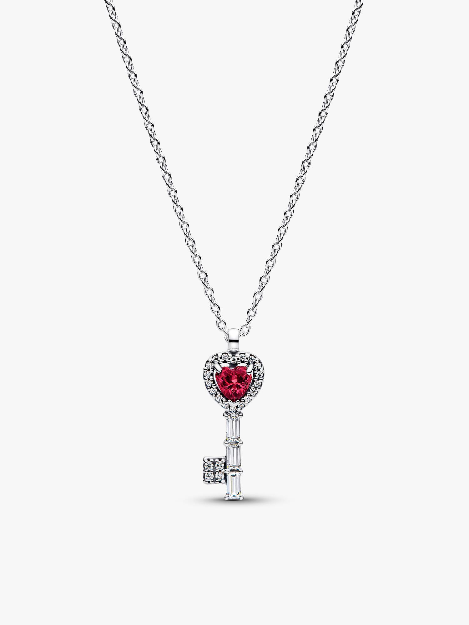 Elevated Heart Key Collier Necklace