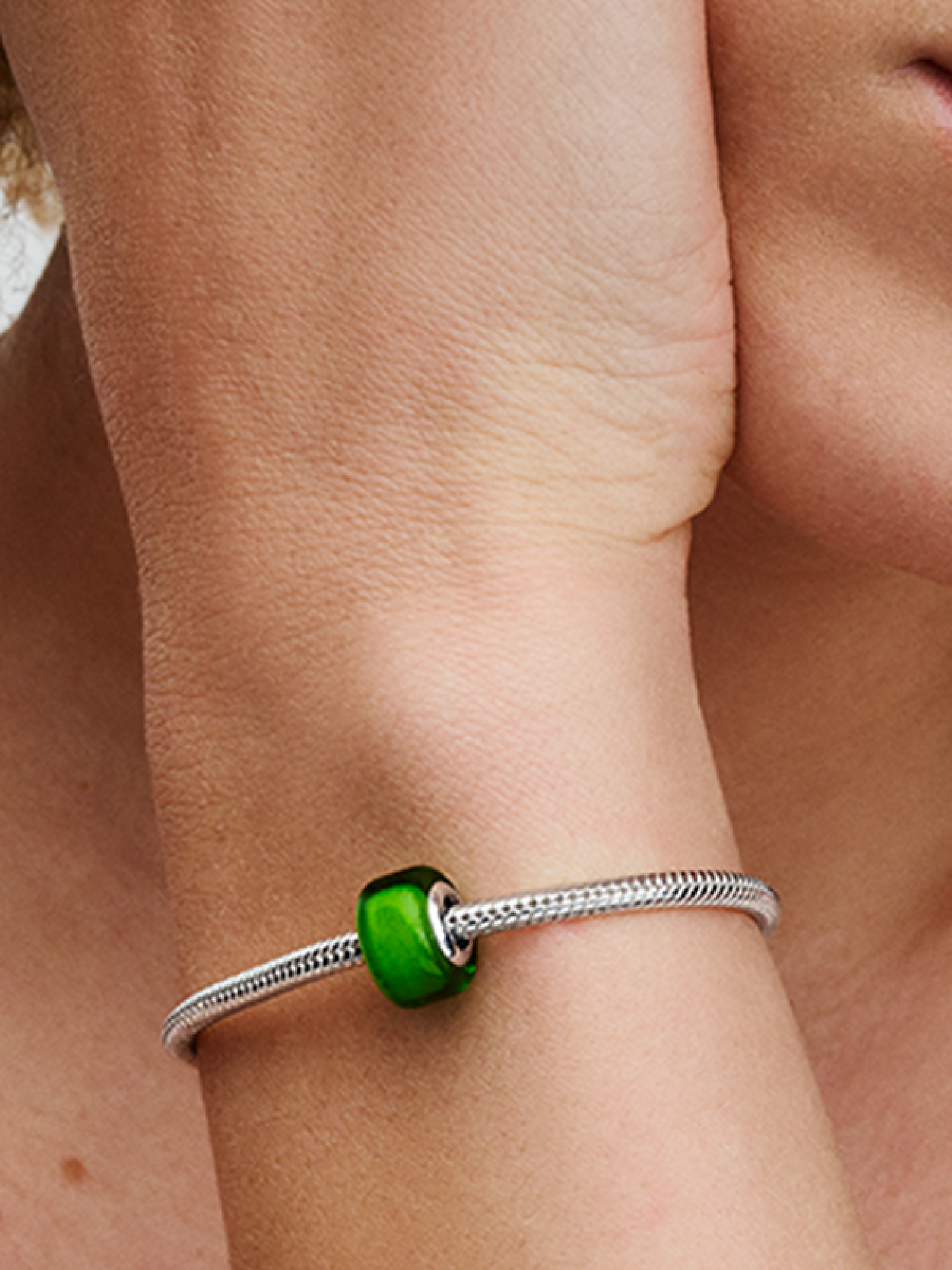 Шарм Pandora Green Mini Murano Glass Charm, цвет: Серебро — фото 3