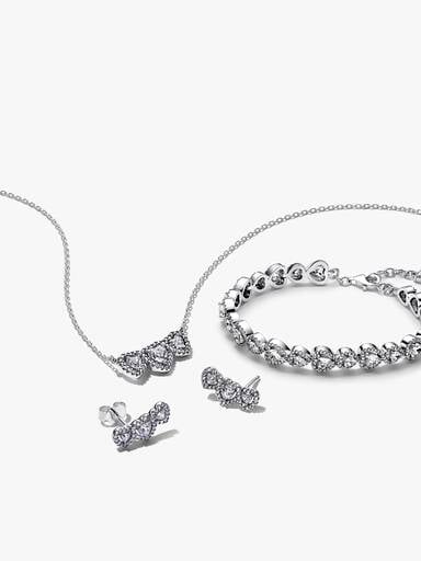 Halo Heart Trilogy Jewelry Set