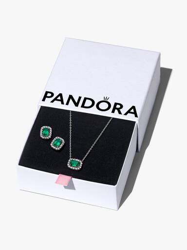 Sparkling Green Halo Jewelry Gift Set