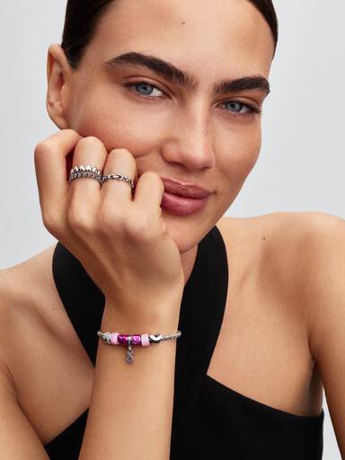 Round Clasp Wing Chain Bracelet