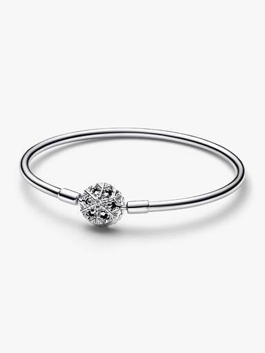 FINAL SALE - Pandora Moments Sparkling Snowflake Clasp Bangle