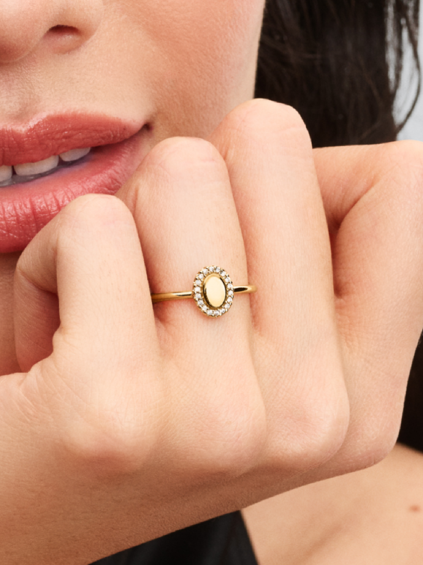 Женское кольцо Pandora Engravable Oval Halo, цвет: Позолоченный — фото 3