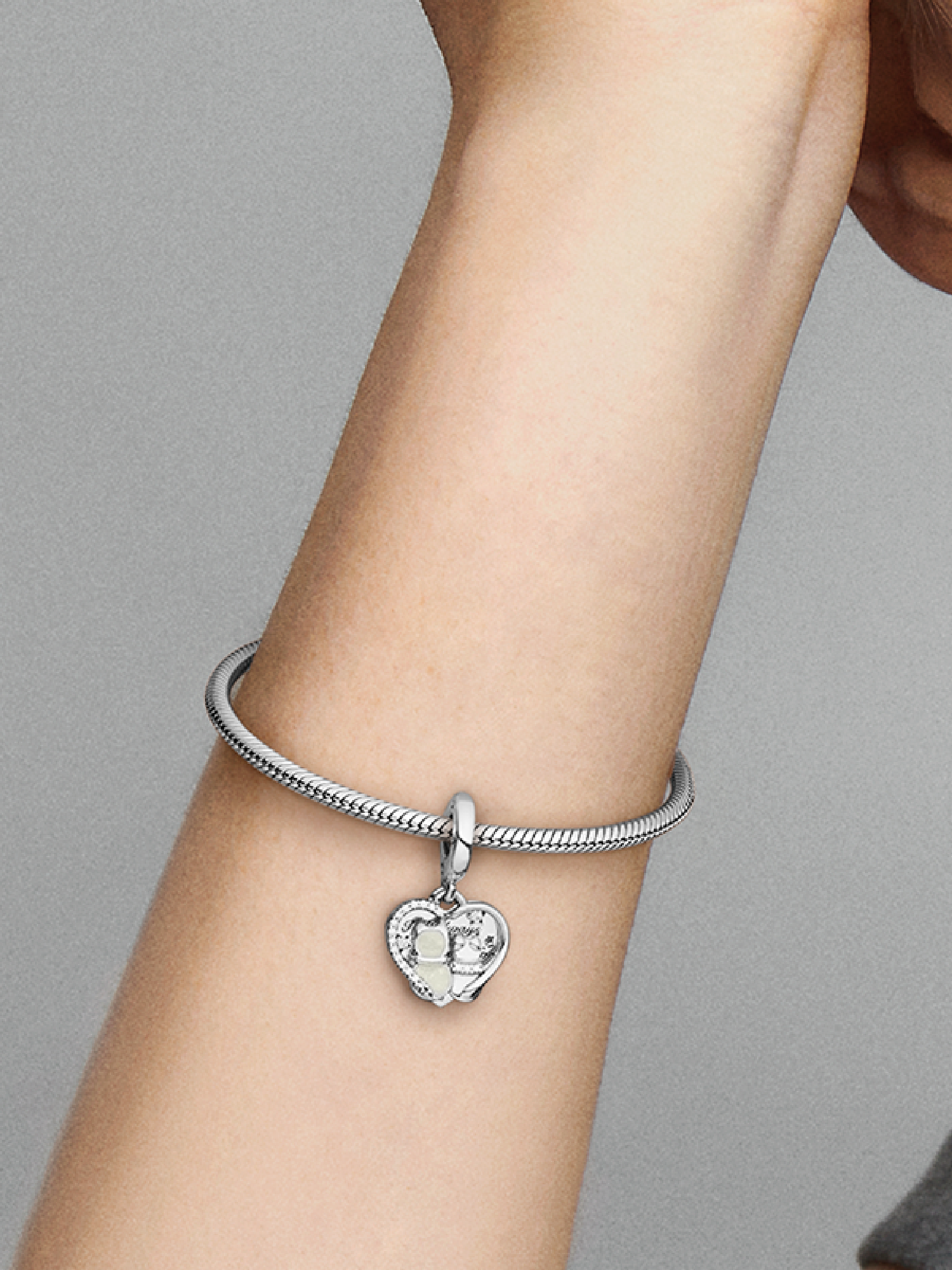 Женский шарм Pandora Cats & Hearts Dangle Charm, цвет: Серебро — фото 3
