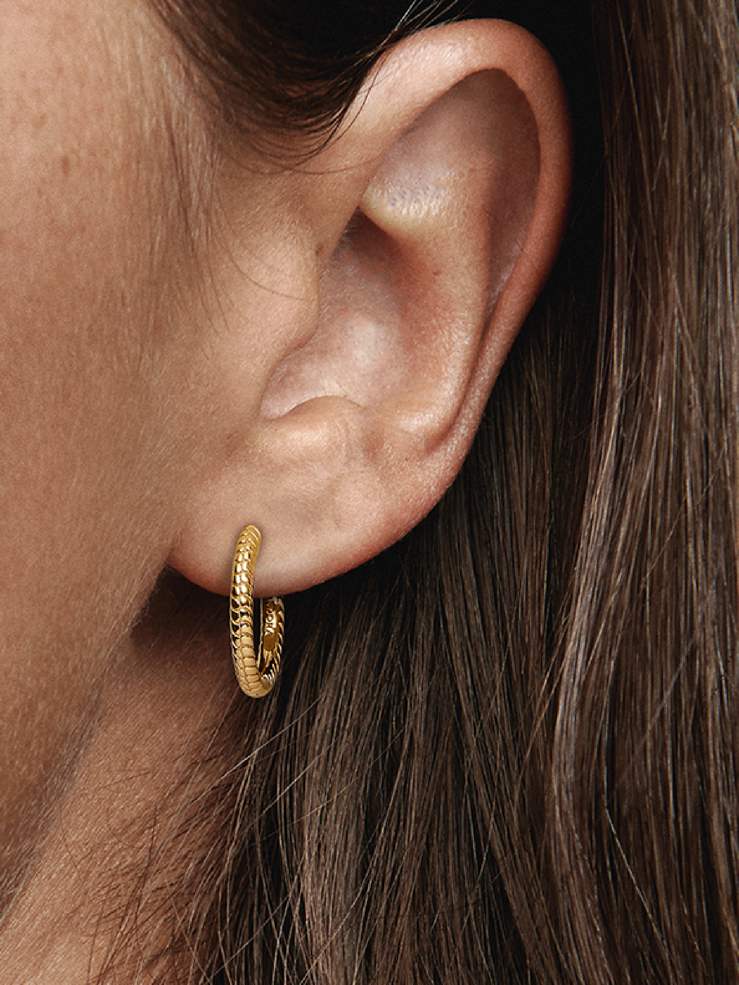 Женские серьги Pandora Moments Small Charm, Gold plated, цвет: Позолоченный — фото 3