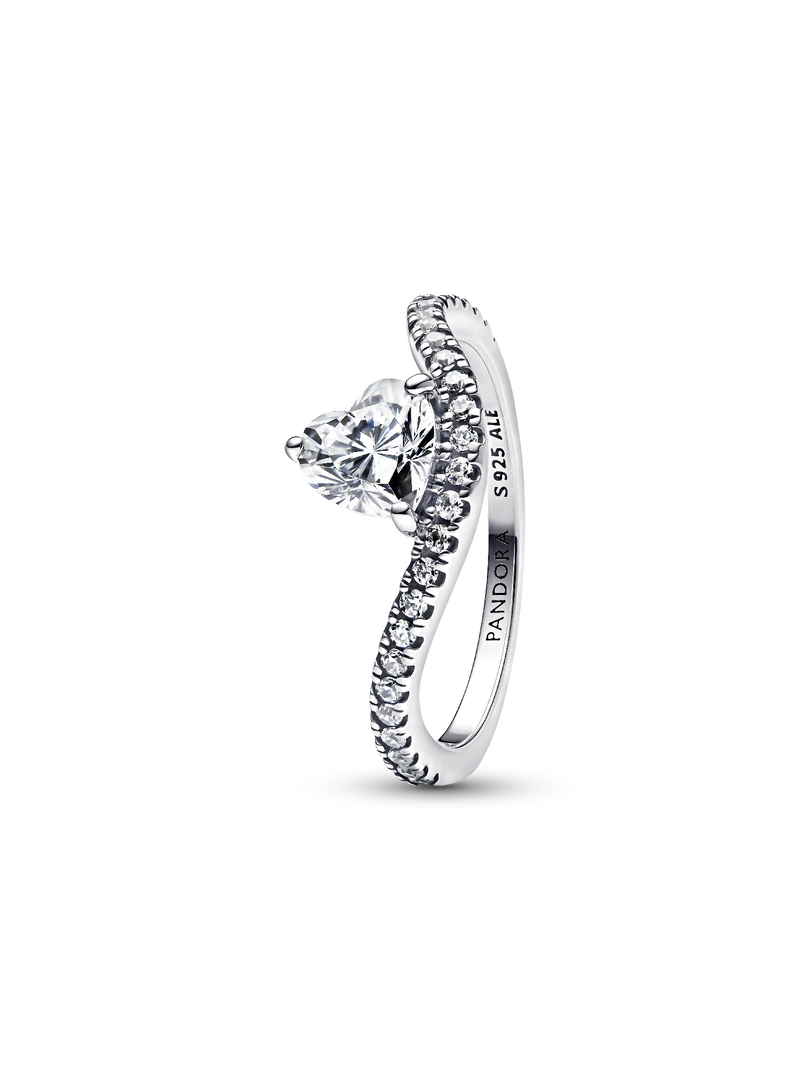 Wavy Pavé Heart Ring