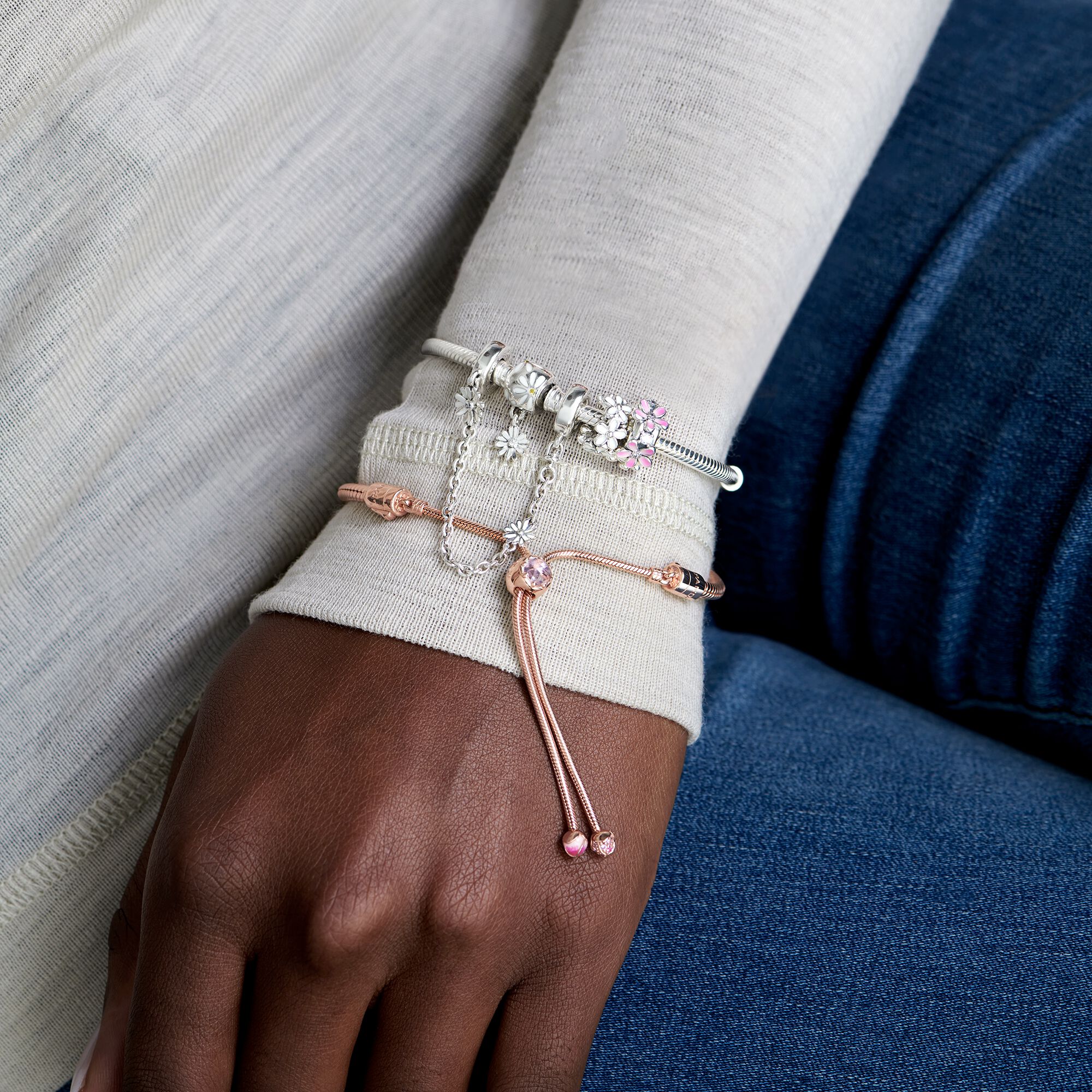 Pandora Moments Daisy Flower Clasp 