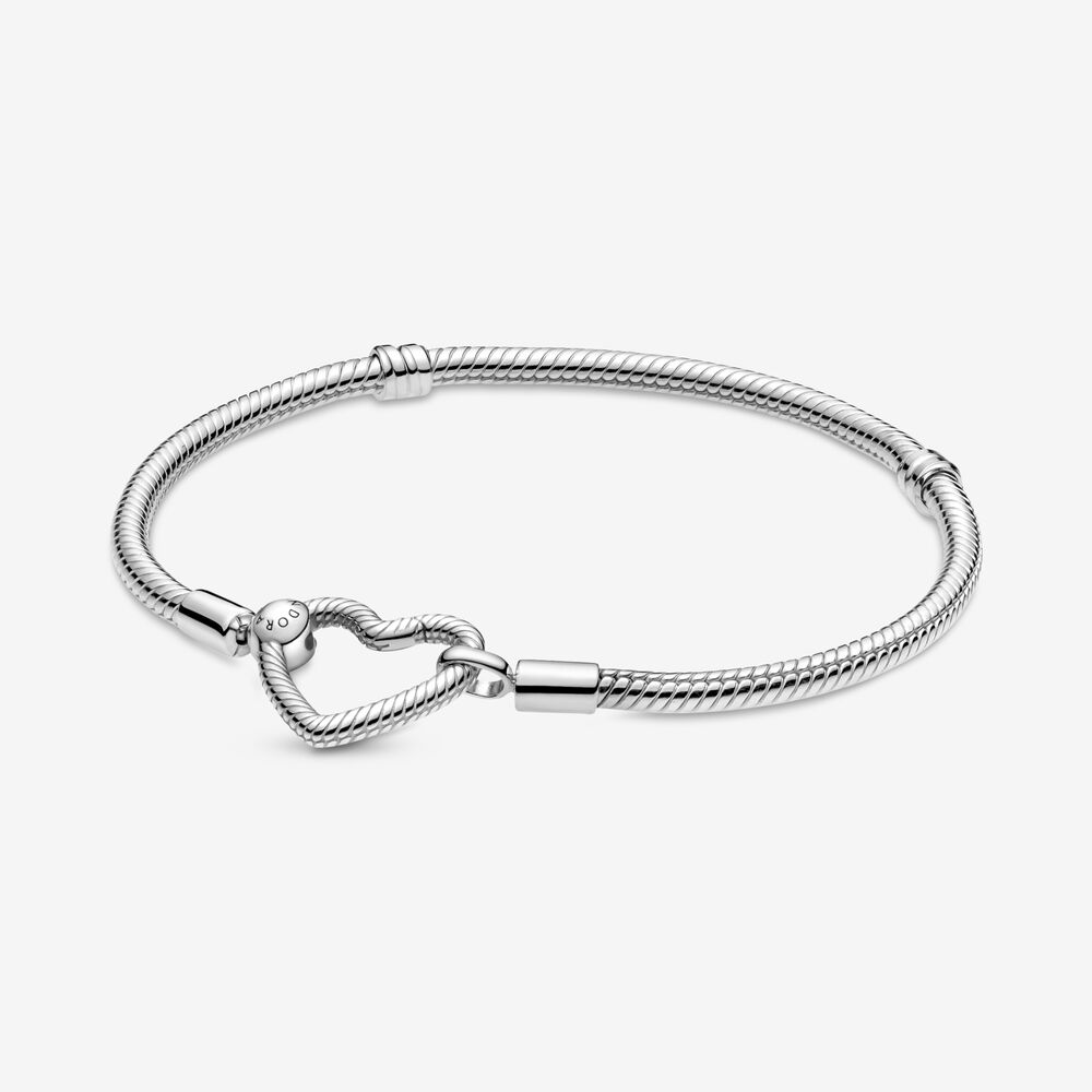 Pandora Moments Heart Closure Snake Chain Bracelet | Pandora US