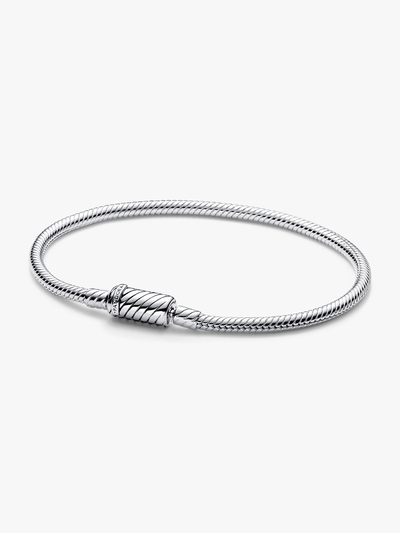 Easy-Close Magnetic Clasp Snake Chain Bracelet