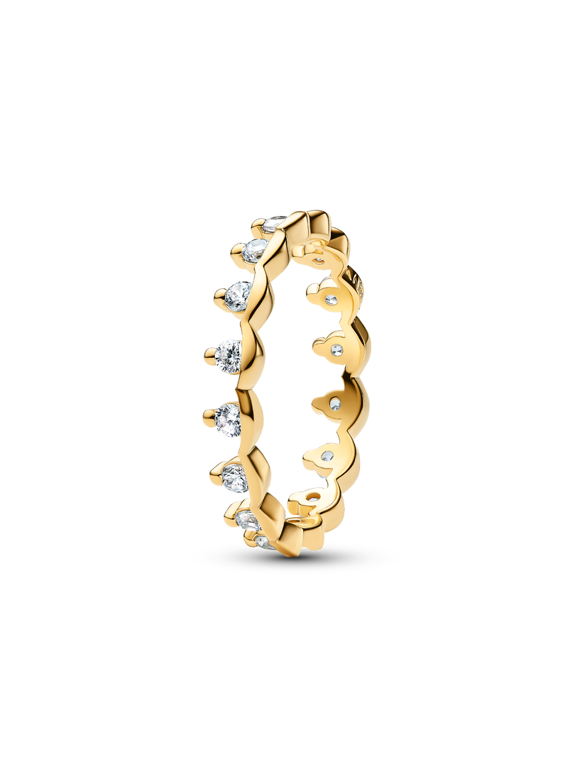 Sparkling Regal Band Ring