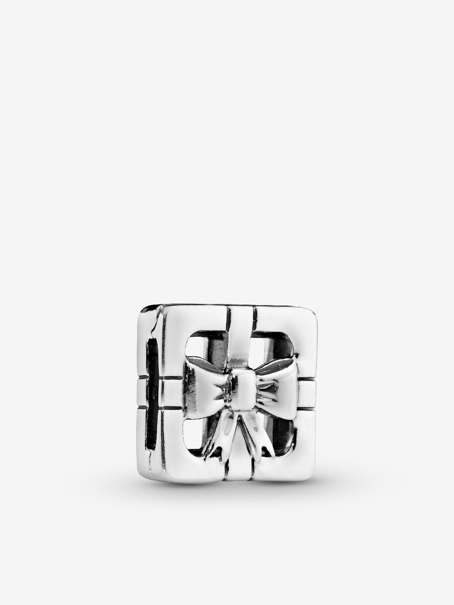 Openwork Gift Box Clip Charm