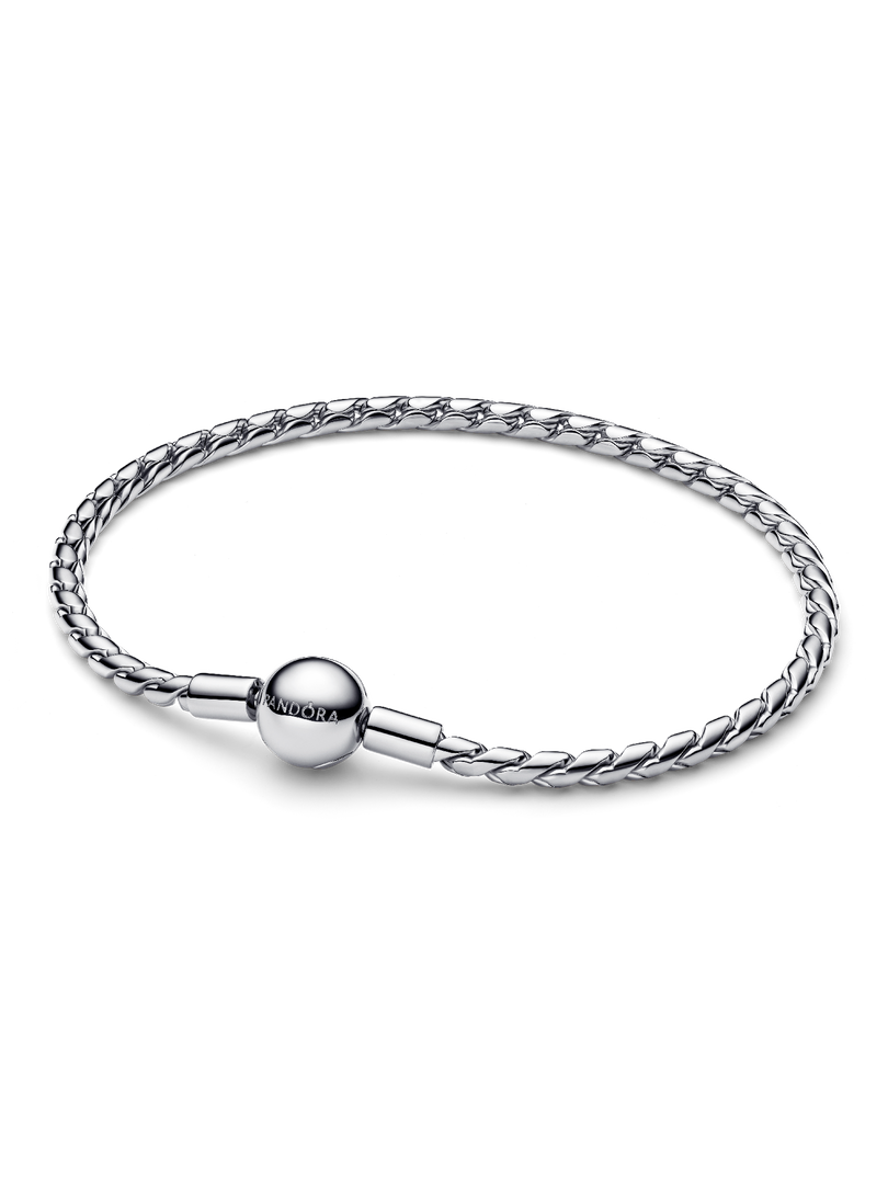 Round Clasp Wing Chain Bracelet