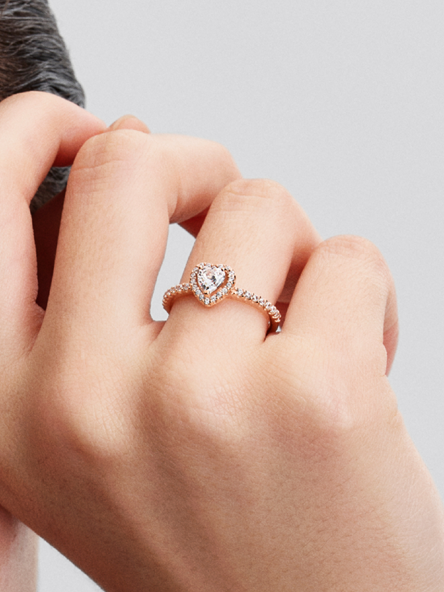 Женское кольцо Pandora Sparkling Elevated Heart, Rose gold plated #188421C02, цвет: Покрытие розовым золотом — фото 3