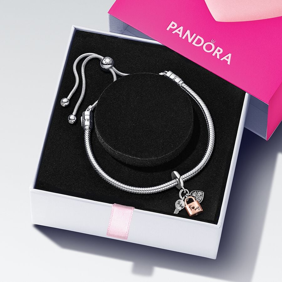 Padlock & Heart Bracelet Gift Set image number 0