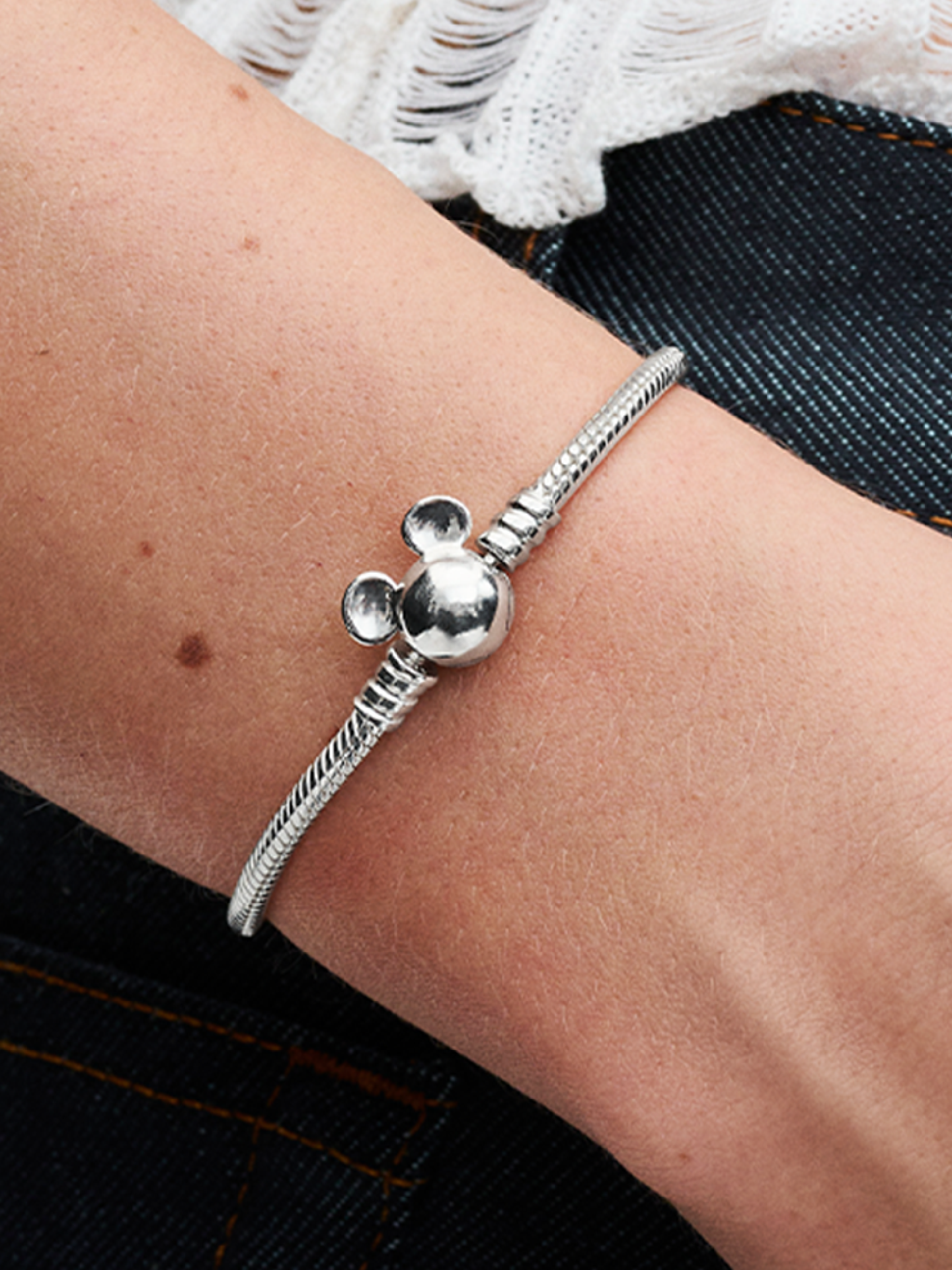 Женский браслет Pandora Disney Mickey Mouse Clasp Moments Snake Chain, Sterling silver, цвет: Серебро — фото 3