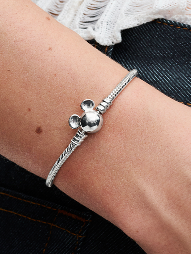 Disney Mickey Mouse Clasp Moments Snake Chain Bracelet