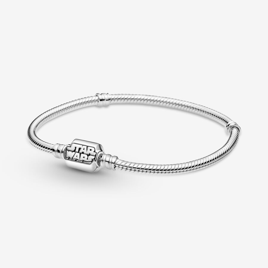 FINAL SALE - Pandora Moments Star Wars Snake Chain Clasp Bracelet image number 0