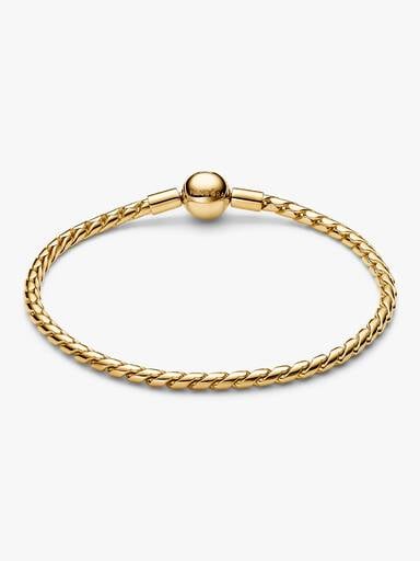 Round Clasp Wing Chain Bracelet