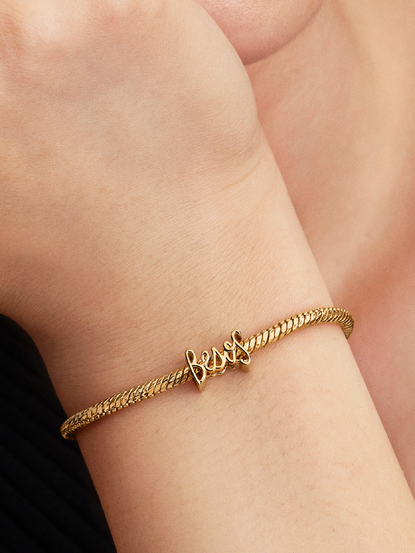 Besos Script Charm