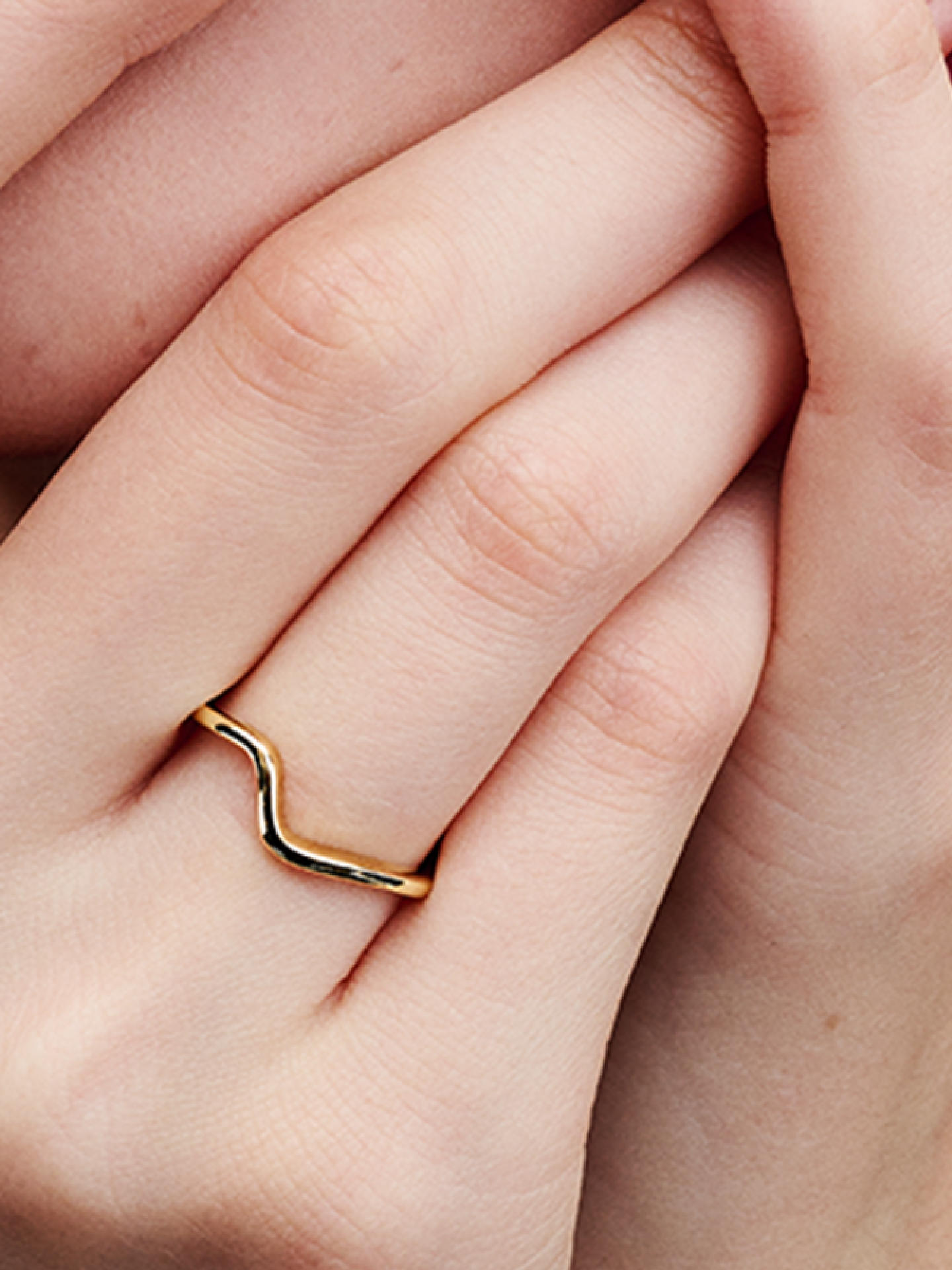 Женское кольцо Pandora Polished Wave, Gold plated, цвет: Позолоченный — фото 3