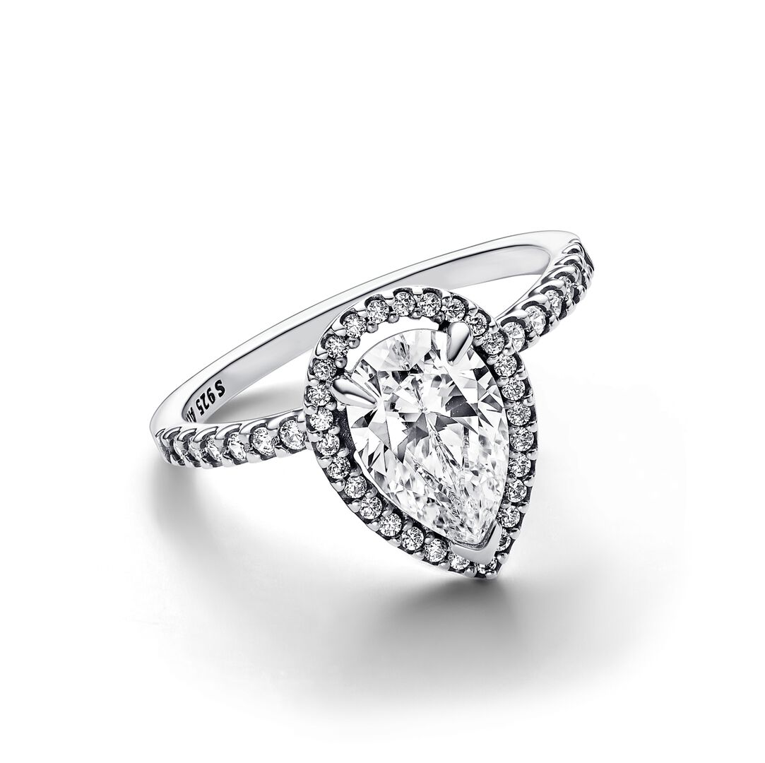 Sparkling Pear Halo Ring
