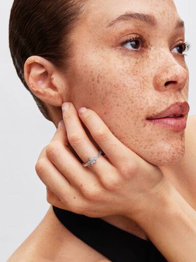 Sparkling Stella Baguette Ring