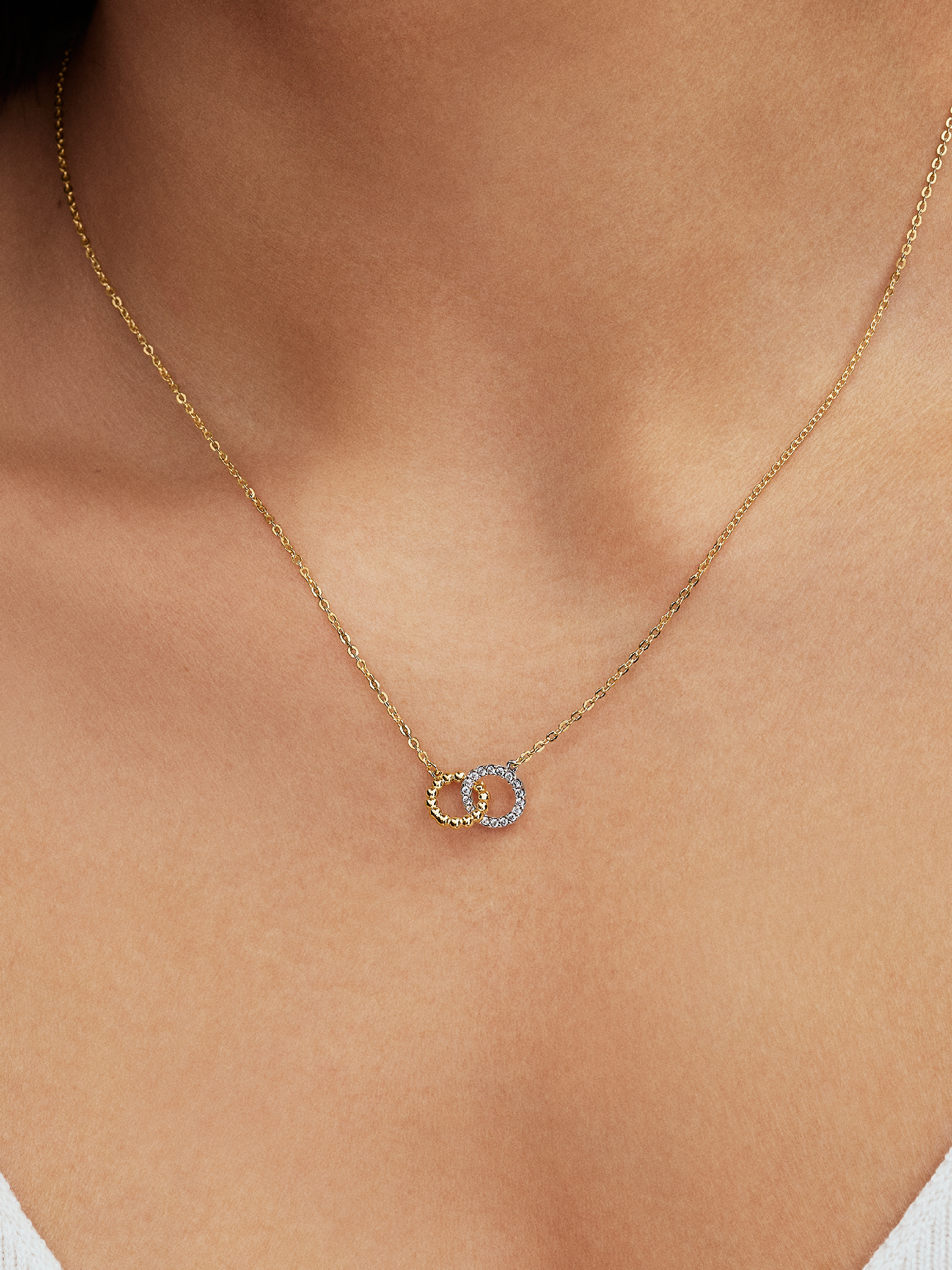 Beads & Pavé Interlocking Circles Necklace | Two-tone | Pandora US