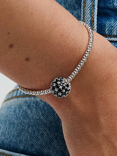 Sparkling Pavé Round Black Charm