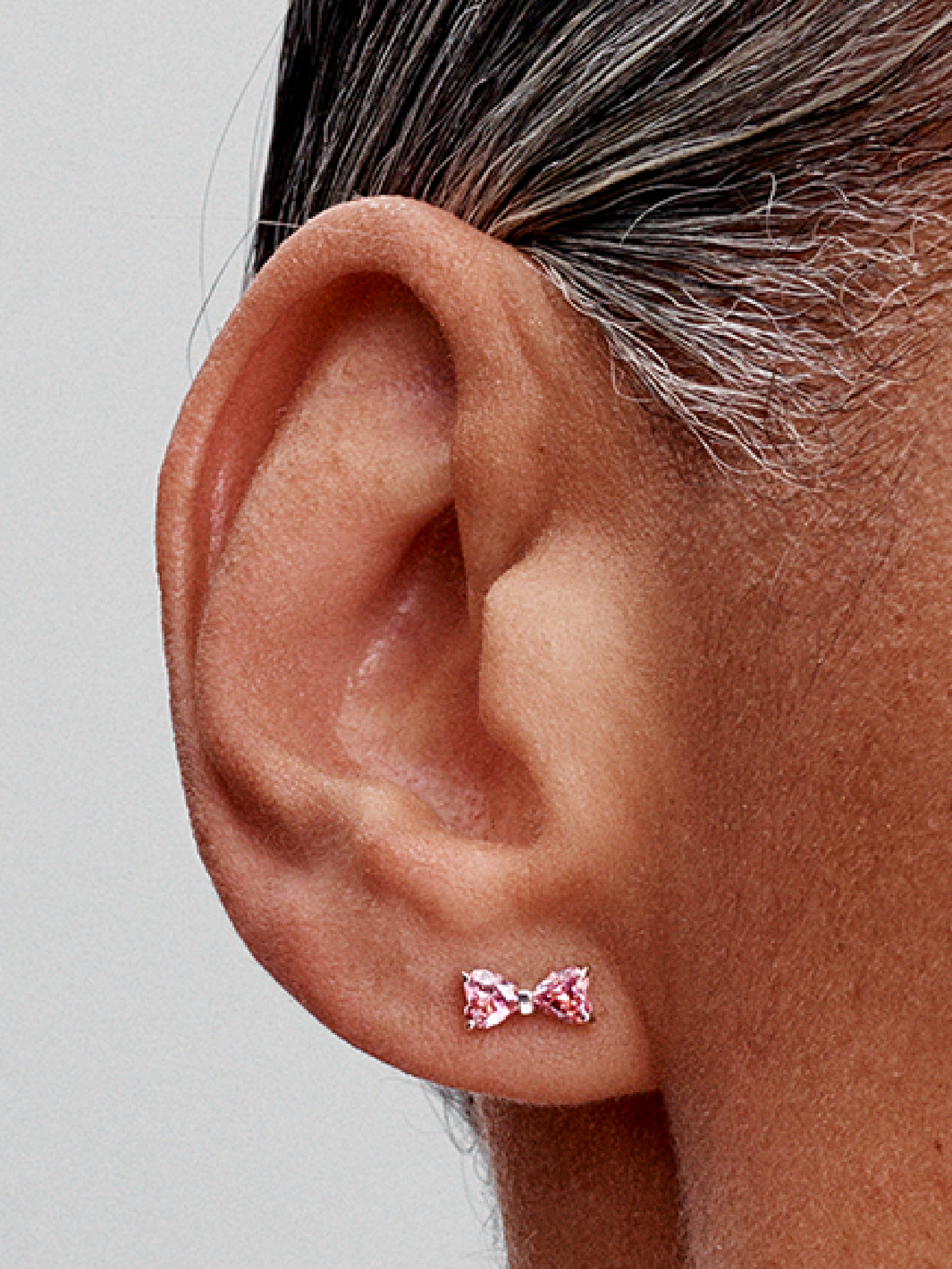 Женские серьги Pandora Sparkling Pink Bow, цвет: Серебро — фото 3