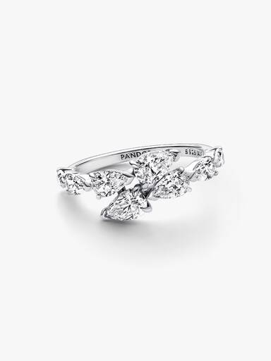 Sparkling Overlapping Band Ring