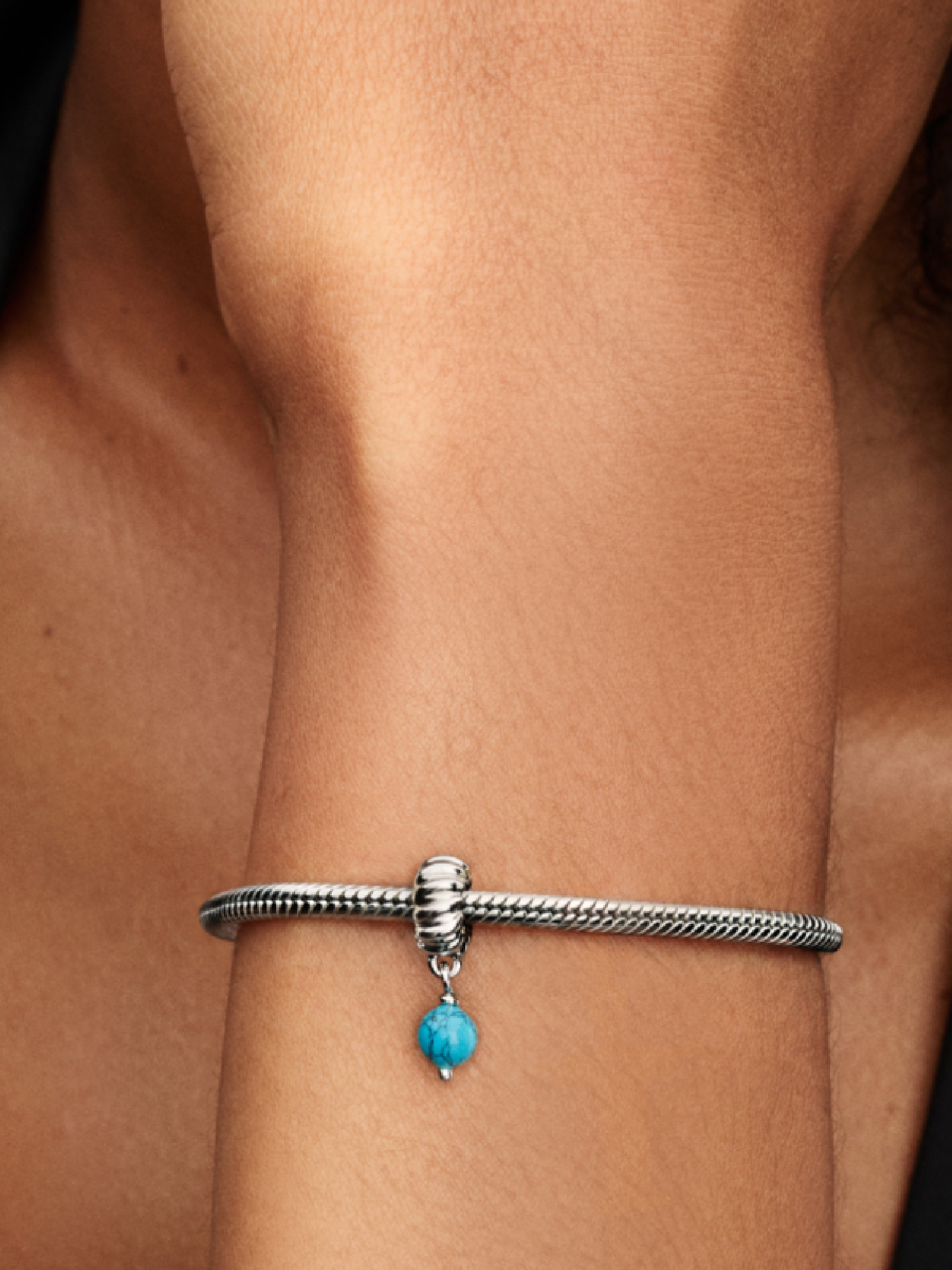 Женский шарм Pandora Turquoise-colored Dangle Charm, цвет: Серебро — фото 3