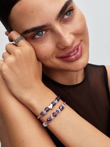Round Clasp Wing Chain Bracelet